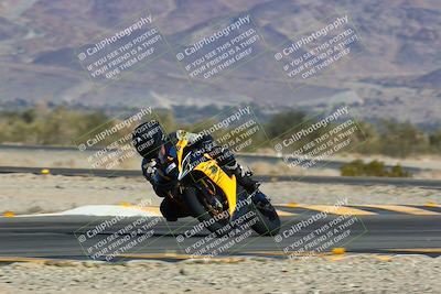 media/Jan-13-2024-SoCal Trackdays (Sat) [[9c032fe5aa]]/Turn 14 (10am)/